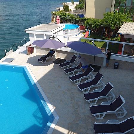 Apartments Riverside Herceg Novi Eksteriør billede