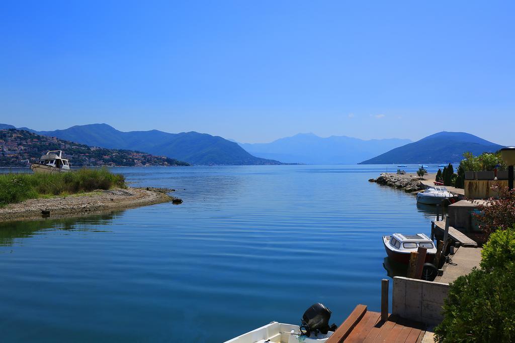 Apartments Riverside Herceg Novi Eksteriør billede