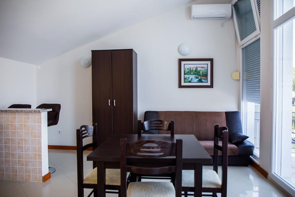 Apartments Riverside Herceg Novi Eksteriør billede